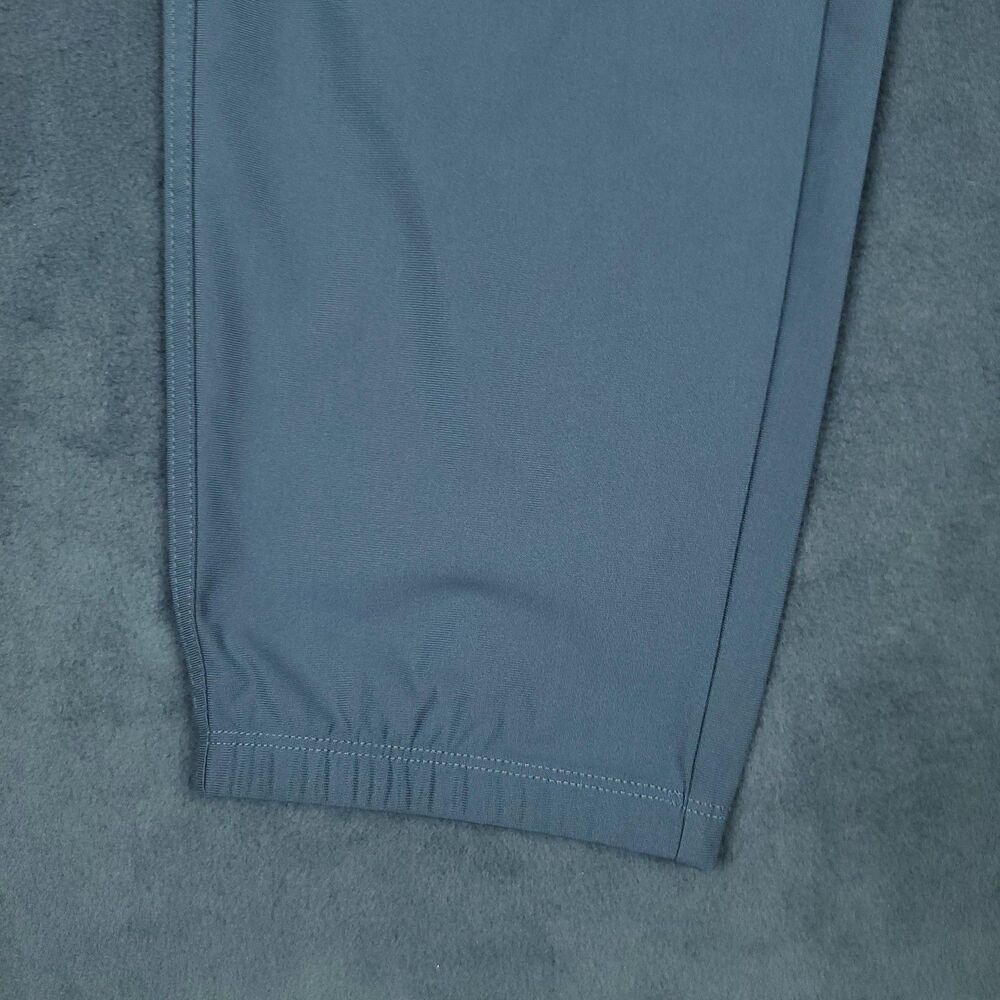 Vuori Men's Gray Meta Cargo Pants Performance Jogger Size 34x30 - Picture 6 of 16